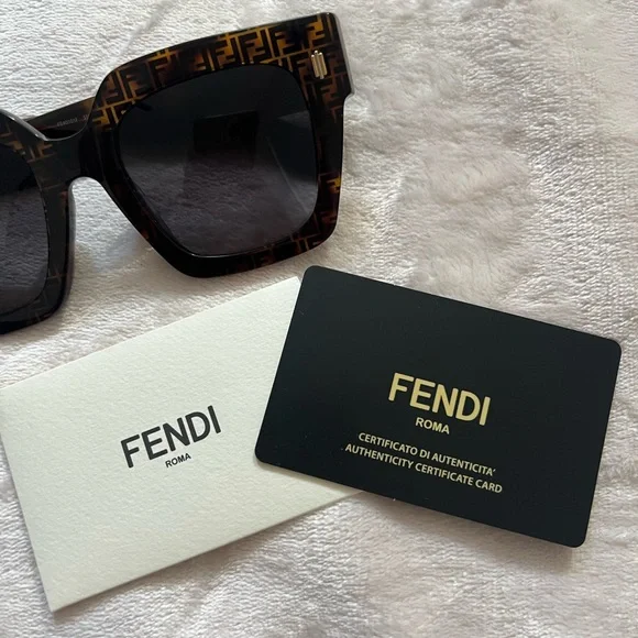 Fendi Roma FF Logo Square Sunglasses Tortoiseshell Brown w/ Case & Auth Card - Picture 2 of 6